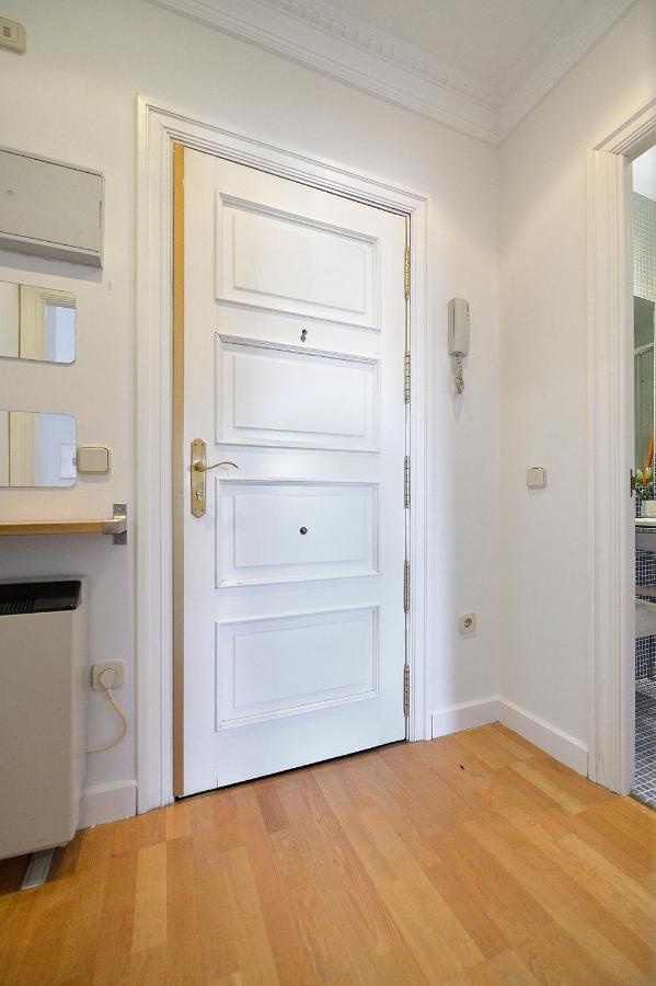 Homeabout Puerta Del Sol Premium Madrid Esterno foto