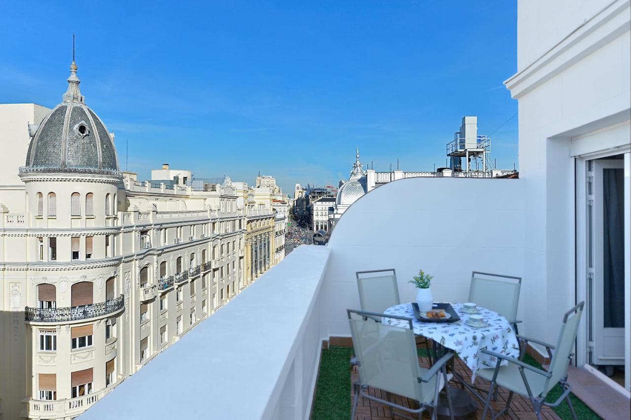 Homeabout Puerta Del Sol Premium Madrid Esterno foto